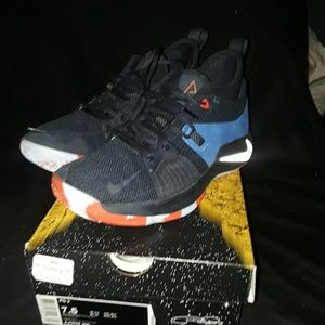 Nike Paul George 2's.